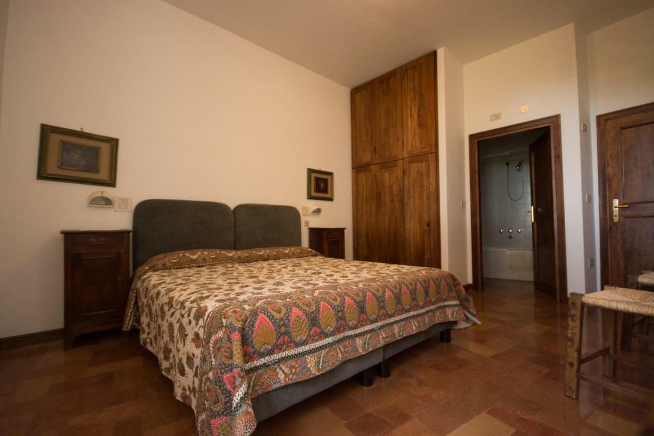 Casa Dei Lecci Apartment Foligno Exterior photo